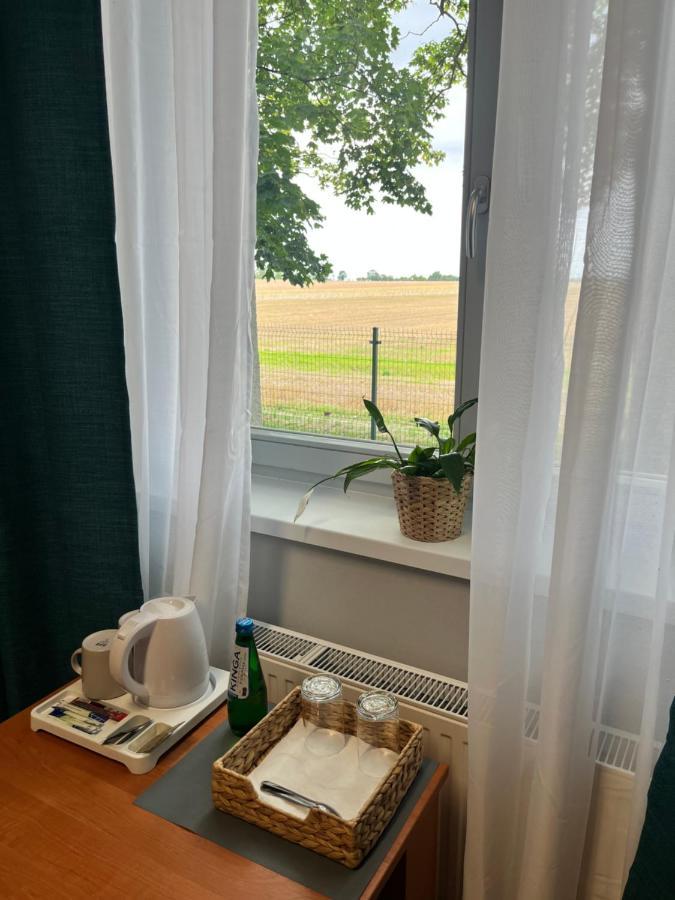 Osrodek Konferencyjno-Wypoczynkowy Hostel Chojna Bagian luar foto
