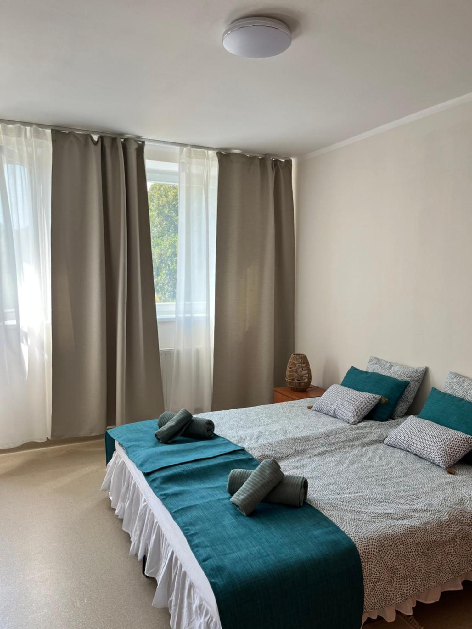 Osrodek Konferencyjno-Wypoczynkowy Hostel Chojna Bagian luar foto