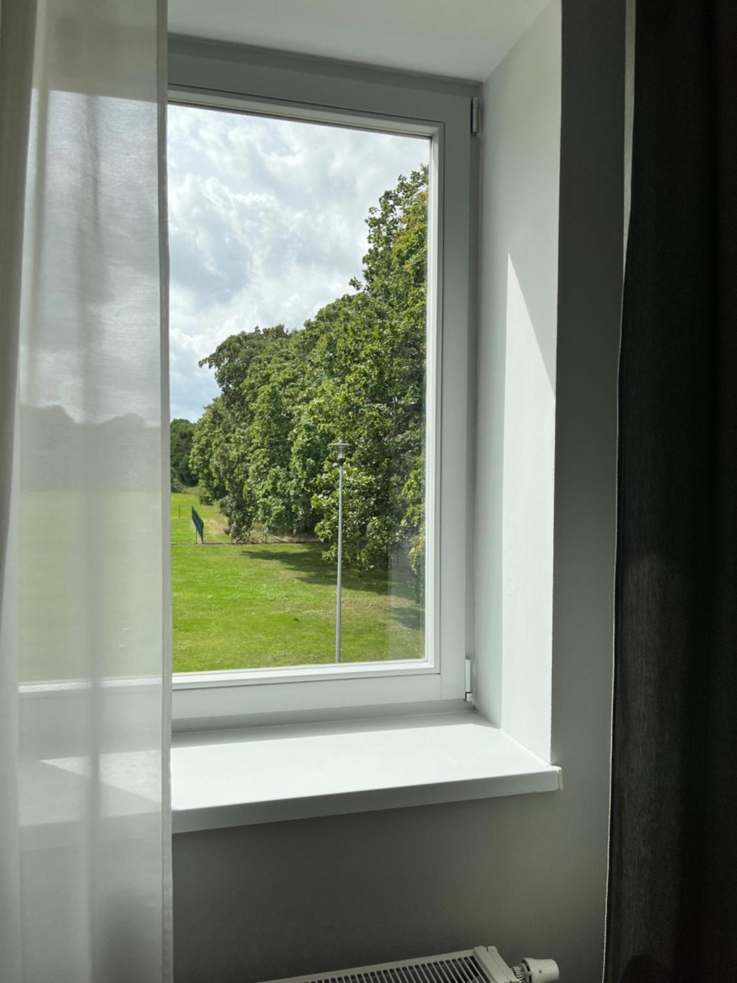 Osrodek Konferencyjno-Wypoczynkowy Hostel Chojna Bagian luar foto