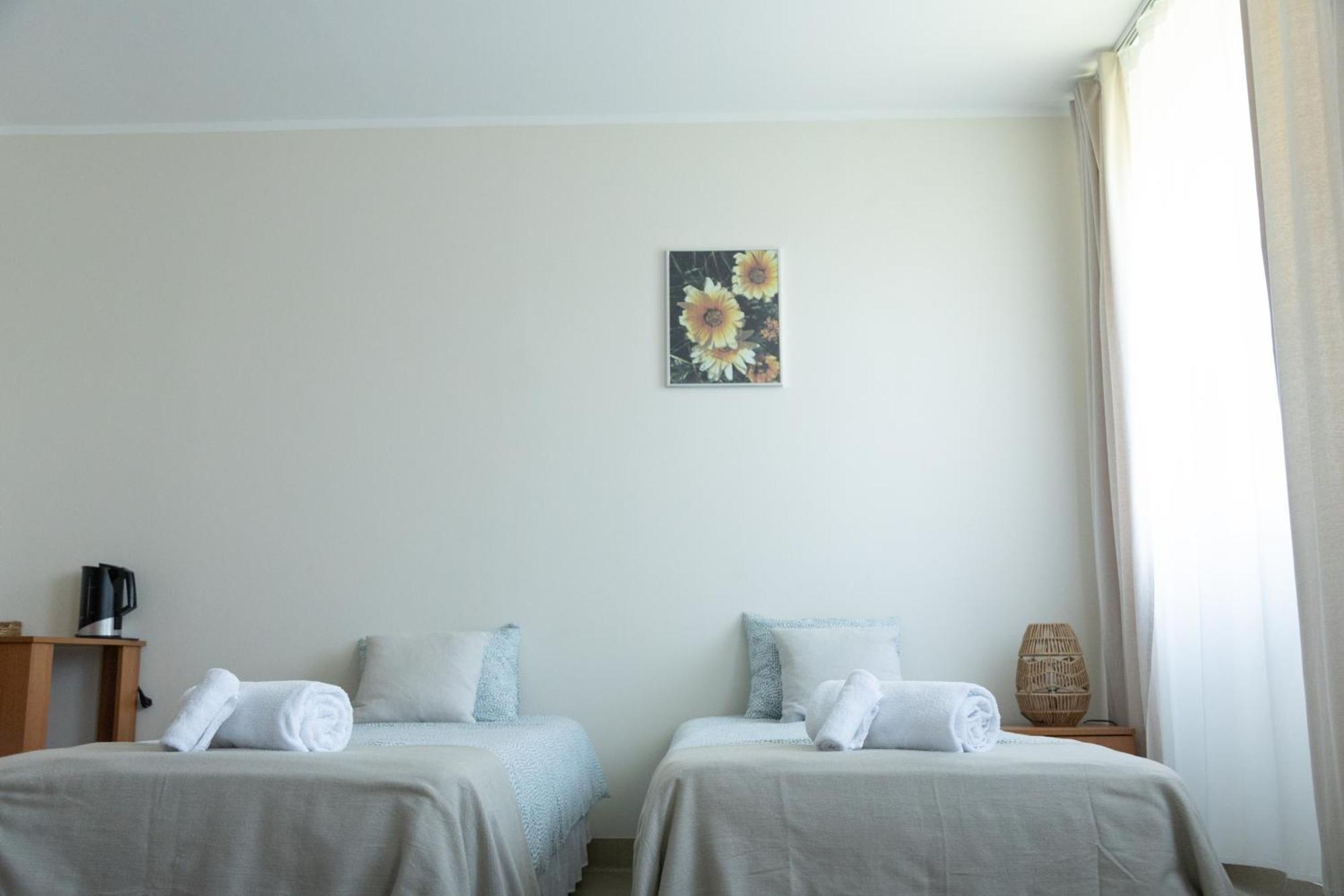 Osrodek Konferencyjno-Wypoczynkowy Hostel Chojna Bagian luar foto