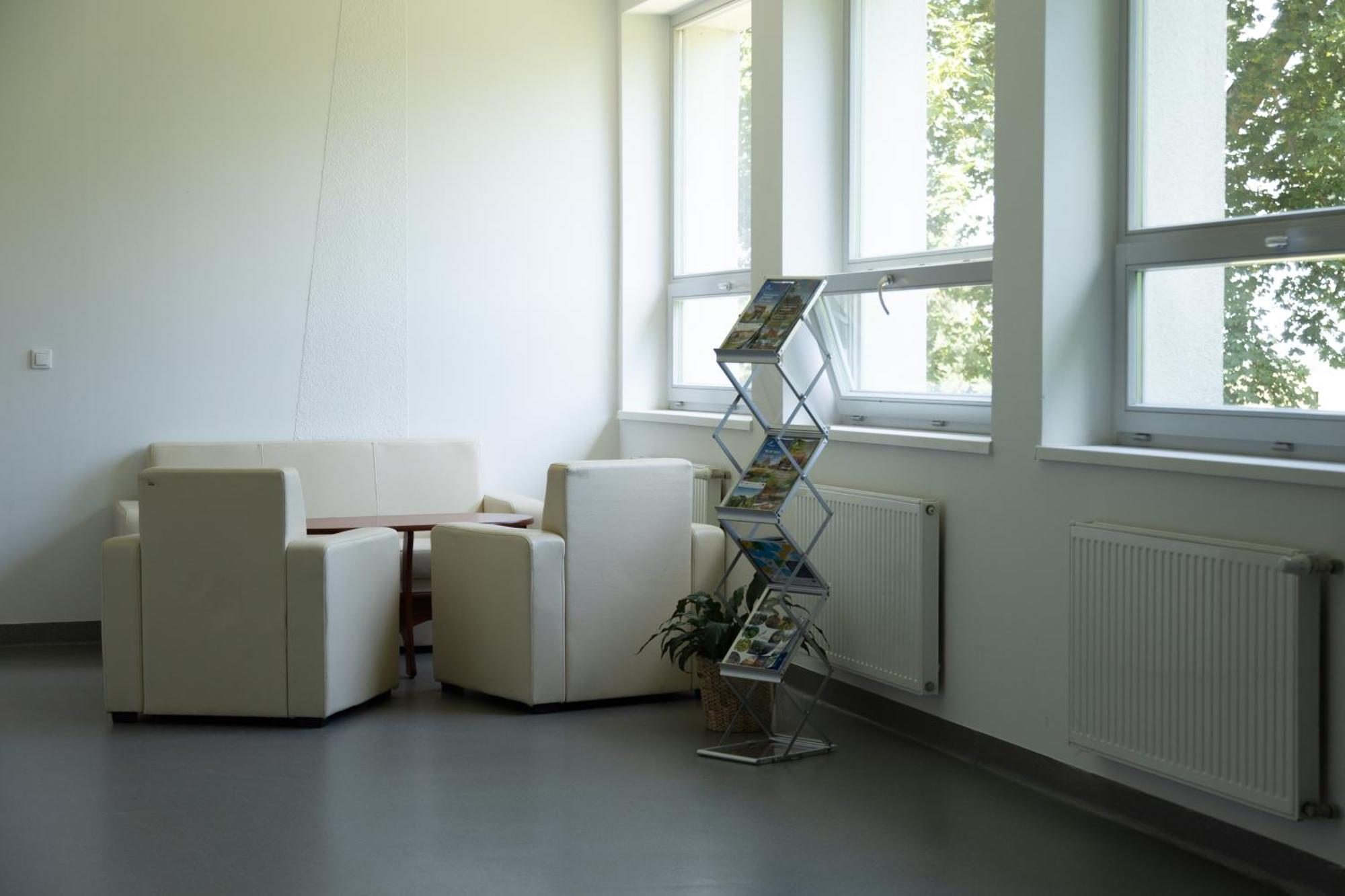 Osrodek Konferencyjno-Wypoczynkowy Hostel Chojna Bagian luar foto